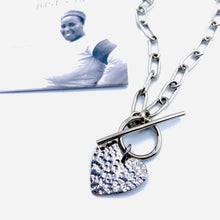 Load image into Gallery viewer, Kiungo Heart Necklace - Silver