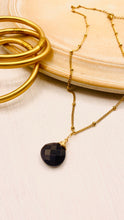 Load image into Gallery viewer, Cut Black Stone Neckl