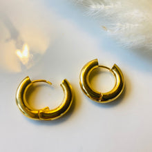 Load image into Gallery viewer, Thick Hoop - Gold