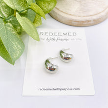 Load image into Gallery viewer, Rhodium Plated Dome Drop
