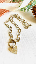 Load image into Gallery viewer, Kiungo Heart Necklace - Silver