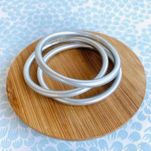 Load image into Gallery viewer, Matte Silver Dust Filled Thai Bangles image 0
