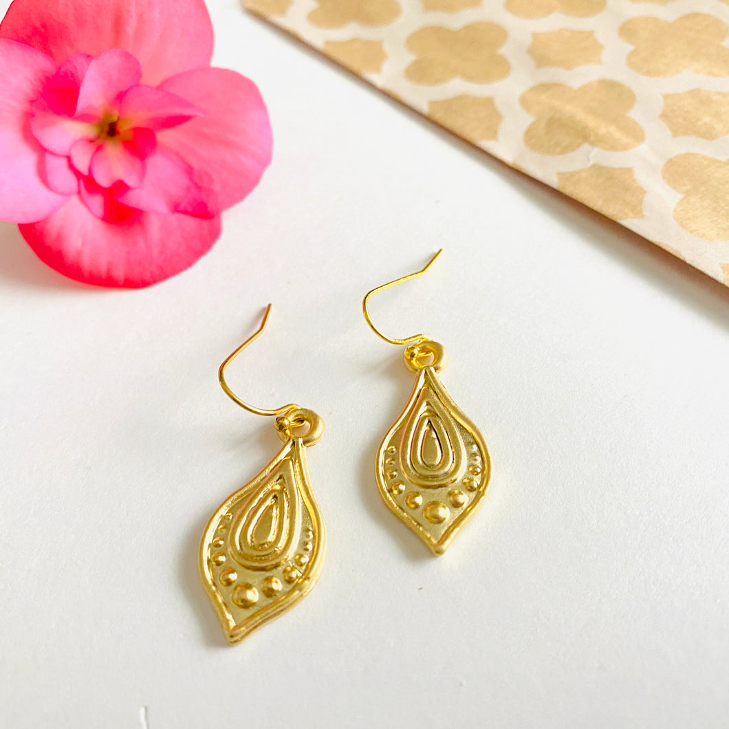 Sumitra Electroplated Earrings Gold
