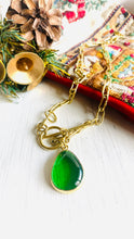 Load image into Gallery viewer, Recycled Glass Link Necklace - Green
