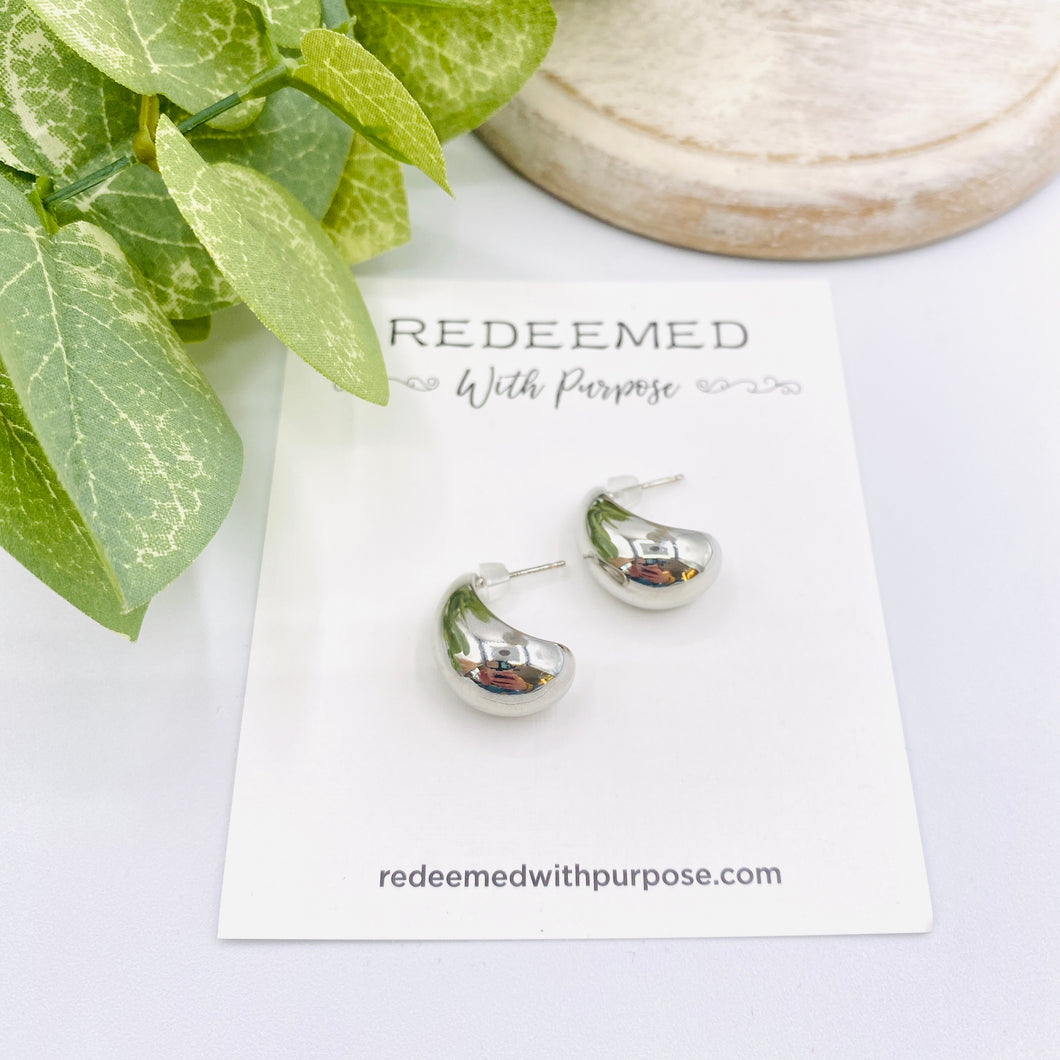 Rhodium Plated Dome Drop