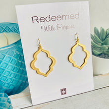 Load image into Gallery viewer, Pabitra Electroplated Earrings Gold
