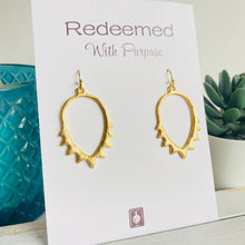 Load image into Gallery viewer, Asha Electroplated Earrings Gold
