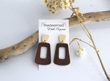 Load image into Gallery viewer, Wood Oval Earring
