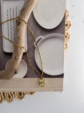 Load image into Gallery viewer, Solis Necklace
