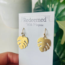 Load image into Gallery viewer, Light Leaf Earrings

